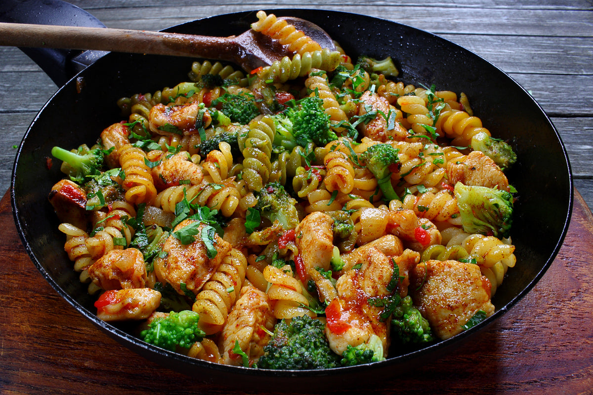 Easiest Ever Garlic, Basil & Tomato Pasta