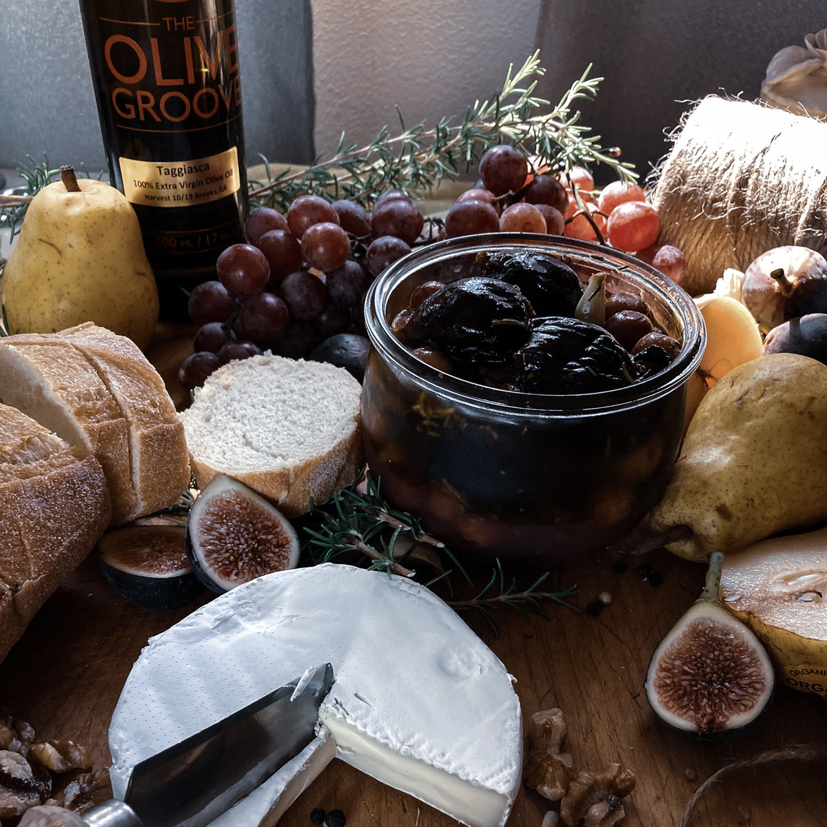 Herb Poached Fig & Grapes