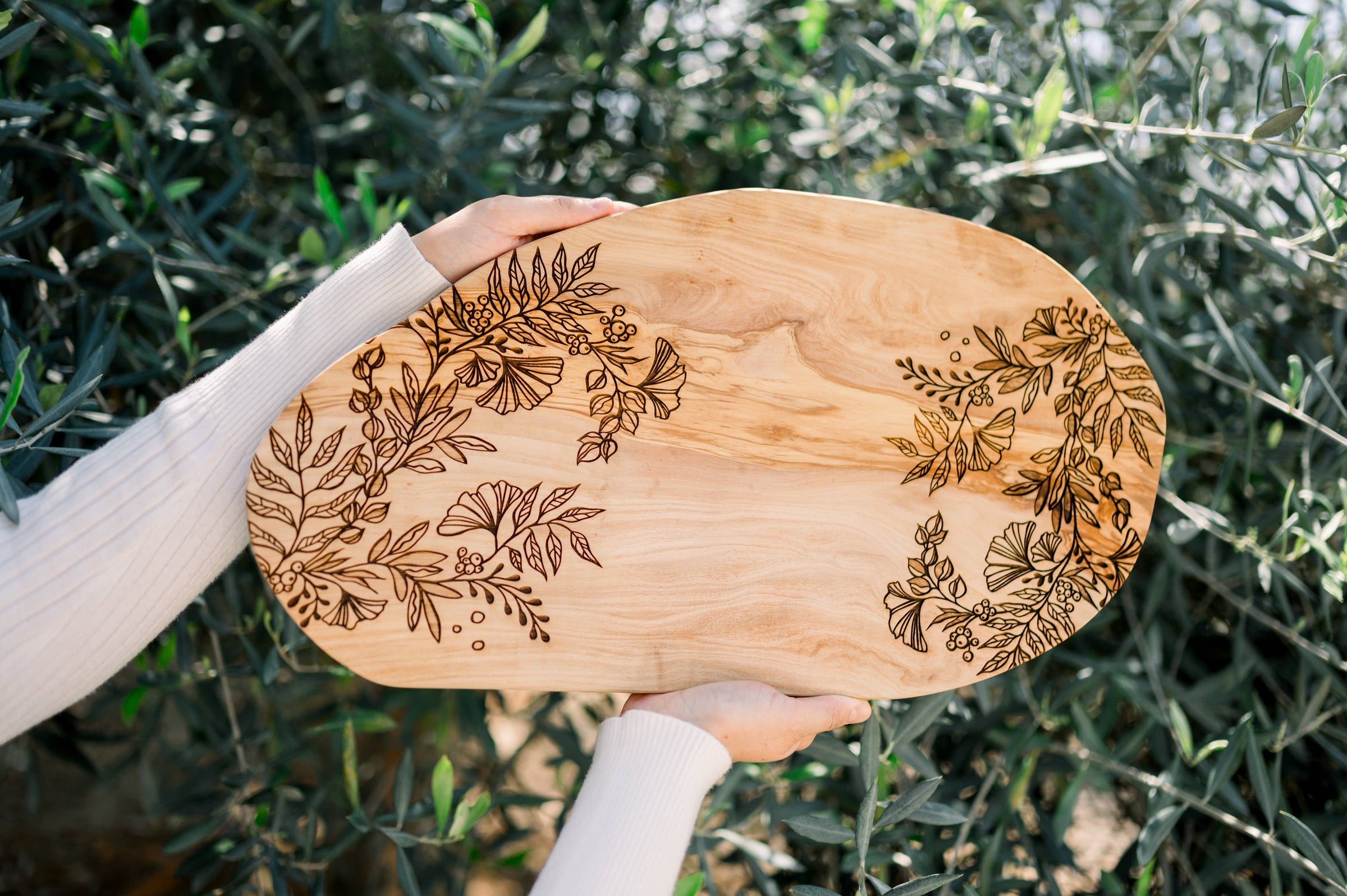 Charcuterie/Cutting Board - Ginkgo Filigree